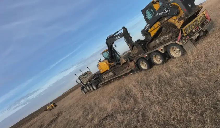Aggregate Hauling crew working in Flandreau SD